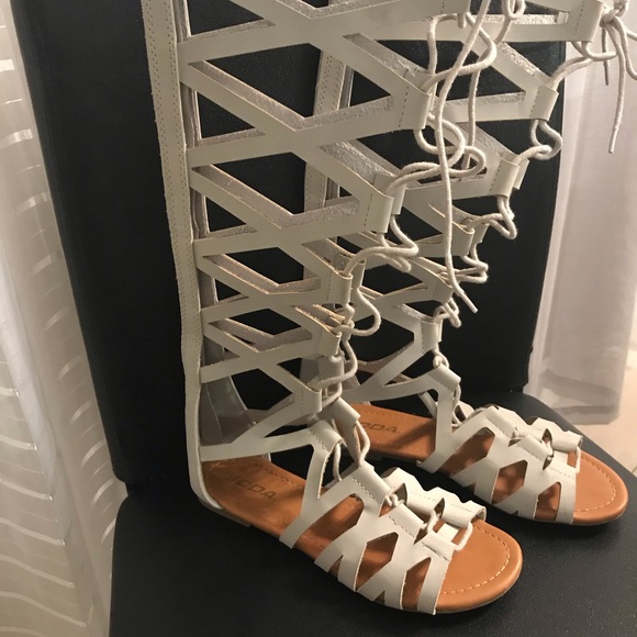 Sandalias - Picture 2 of 6